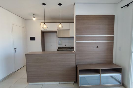 Sala  de apartamento à venda com 2 quartos, 53m² em Jardim Celeste, São Paulo