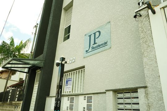 Fachada de apartamento à venda com 2 quartos, 56m² em Vila Carrão, São Paulo