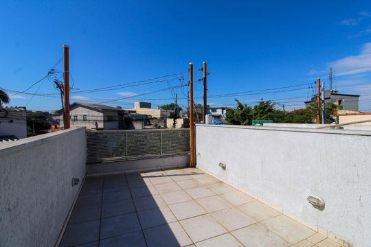 Varanda Quarto 2 de casa à venda com 2 quartos, 2147483647m² em Cidade Intercap, Taboão da Serra