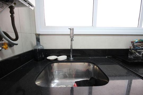 Área de Serviço de apartamento para alugar com 4 quartos, 170m² em Vila Suzana, São Paulo