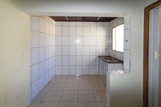 Cozinha de casa para alugar com 1 quarto, 60m² em Vila Margarida, São Paulo