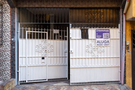 Fachada de casa à venda com 1 quarto, 45m² em Centro, Diadema