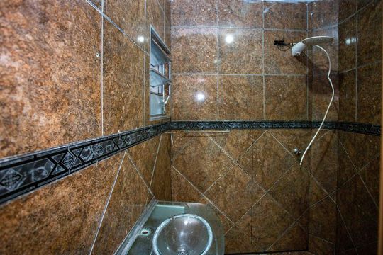 Banheiro de casa à venda com 1 quarto, 45m² em Centro, Diadema