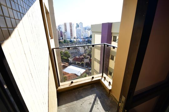 Sala - Sacada de apartamento para alugar com 1 quarto, 72m² em Centro, Campinas