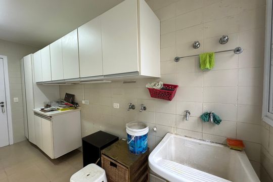 Área de Serviço de apartamento para alugar com 4 quartos, 500m² em Alphaville Residencial Um, Barueri