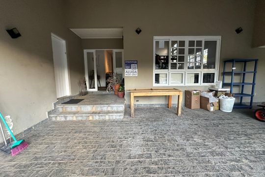 Garagem de casa de condomínio para alugar com 4 quartos, 500m² em Alphaville Residencial Um, Barueri