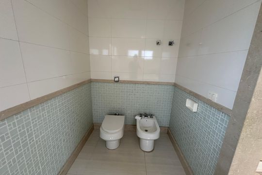 Banheiro da Suíte 2 de apartamento para alugar com 4 quartos, 500m² em Alphaville Residencial Um, Barueri