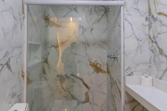 Banheiro de kitnet/studio para alugar com 0 quarto, 39m² em Vila Camargos, Guarulhos
