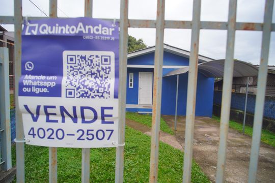 VZOE-47 de casa à venda com 2 quartos, 74m² em Petrópolis, Novo Hamburgo