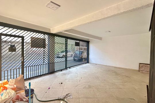 Garagem de casa à venda com 3 quartos, 220m² em Parque Santo Antonio, Guarulhos