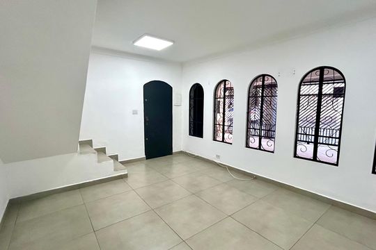 Casa à venda com 3 quartos, 220m² em Parque Santo Antonio, Guarulhos