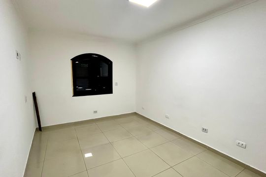 Quarto 1 de casa à venda com 3 quartos, 220m² em Parque Santo Antonio, Guarulhos