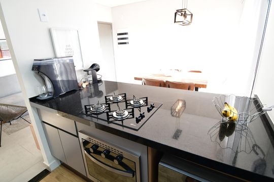Cozinha de apartamento à venda com 1 quarto, 51m² em Centro, Campinas