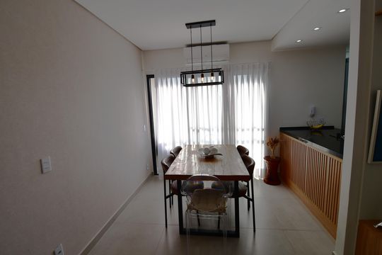 Sala de apartamento à venda com 1 quarto, 51m² em Centro, Campinas