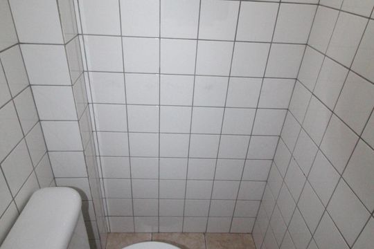 Banheiro 2 de casa para alugar com 1 quarto, 90m² em Jardim Esplanada, São José dos Campos