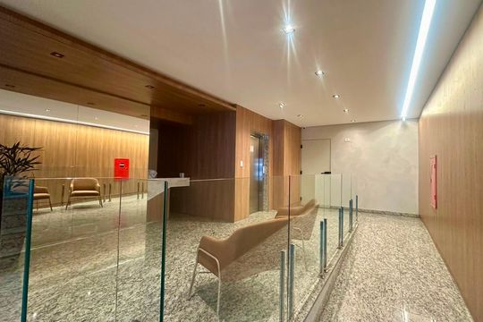 Hall social  de apartamento à venda com 1 quarto, 57m² em Lourdes, Belo Horizonte