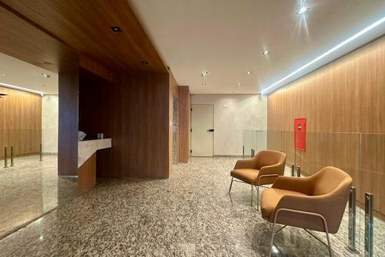 Hall social  de apartamento à venda com 1 quarto, 57m² em Lourdes, Belo Horizonte