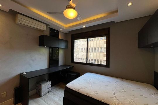 Suíte de apartamento para alugar com 3 quartos, 171m² em Moinhos de Vento, Porto Alegre