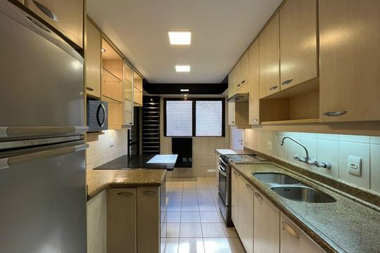 Cozinha de apartamento para alugar com 3 quartos, 171m² em Moinhos de Vento, Porto Alegre