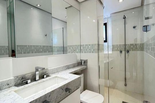 Banheiro Suíte 2 de apartamento para alugar com 3 quartos, 171m² em Moinhos de Vento, Porto Alegre