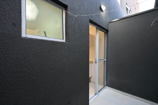 Varanda de kitnet/studio para alugar com 1 quarto, 20m² em Ferreira, São Paulo