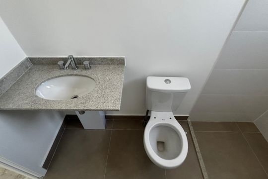 Banheiro da Suíte 1 de apartamento à venda com 3 quartos, 112m² em Jardim, Santo André
