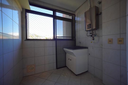 Área de Serviço de apartamento para alugar com 2 quartos, 80m² em Saco Grande, Florianópolis
