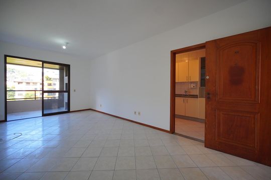 Apartamento para alugar com 2 quartos, 80m² em Saco Grande, Florianópolis
