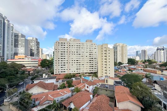 Vista  de kitnet/studio à venda com 1 quarto, 25m² em Santo Amaro, São Paulo