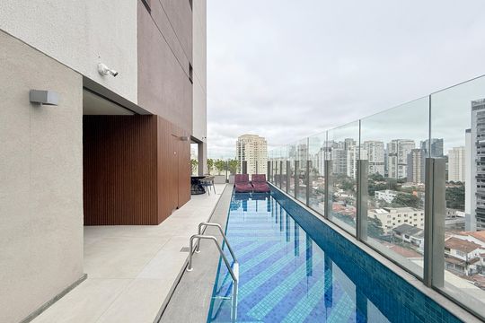Piscina  de kitnet/studio à venda com 1 quarto, 25m² em Santo Amaro, São Paulo