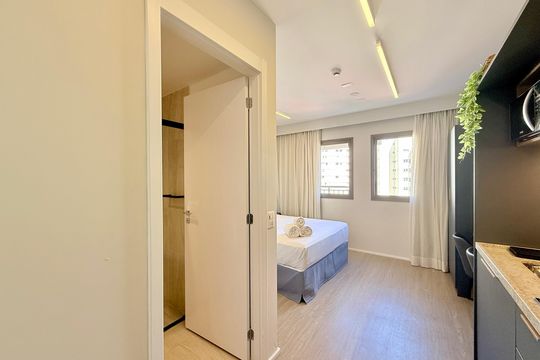 Cozinha  de kitnet/studio à venda com 1 quarto, 25m² em Santo Amaro, São Paulo
