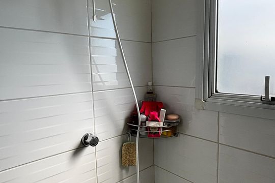 Banheiro da Suíte de apartamento à venda com 3 quartos, 90m² em Pinheirinho, Santo André
