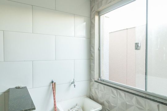 Área de serviço de apartamento para alugar com 2 quartos, 55m² em Mantiqueira, Belo Horizonte