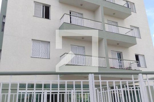 Fachada e portaria de apartamento para alugar com 3 quartos, 80m² em Jardim Flor da Montanha, Guarulhos