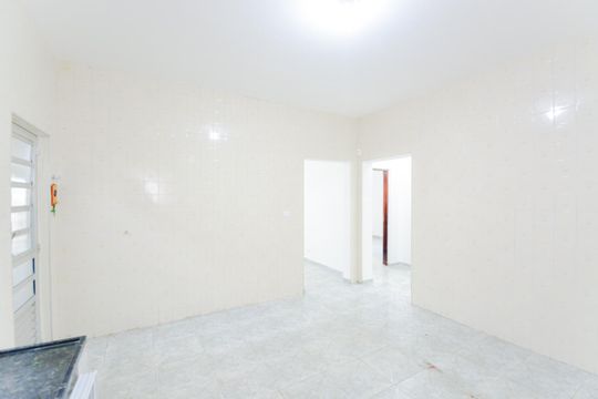 Cozinha de casa para alugar com 2 quartos, 169m² em Jardim Terezopolis, Guarulhos