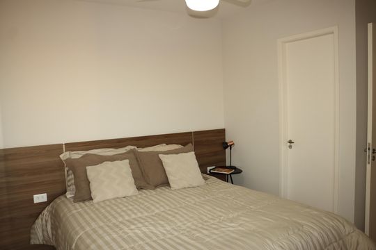 Apartamento à venda com 2 quartos, 82m² em Vila Paulo Silas, São Paulo