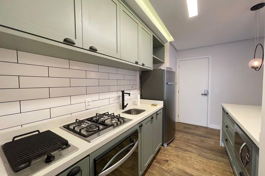 Cozinha de apartamento para alugar com 1 quarto, 68m² em Butantã, São Paulo