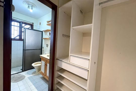 Banheiro social de casa para alugar com 4 quartos, 236m² em Nossa Senhora do Rosario, São José