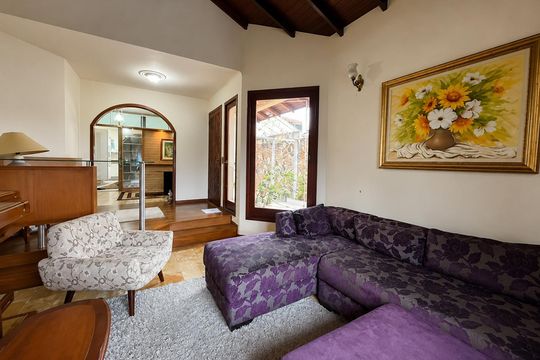 Sala de casa para alugar com 4 quartos, 236m² em Nossa Senhora do Rosario, São José