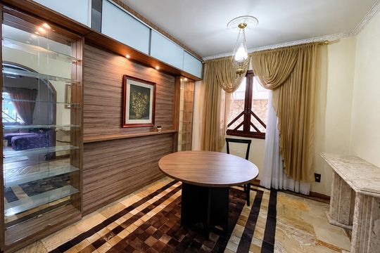 Área comum de casa para alugar com 4 quartos, 236m² em Nossa Senhora do Rosario, São José