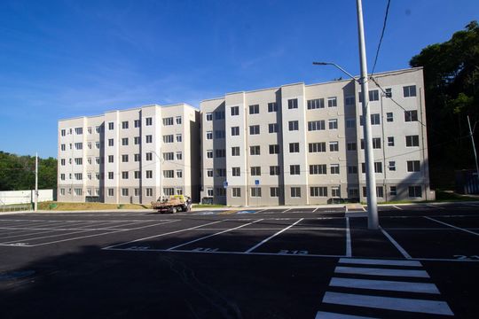 Fachada de apartamento à venda com 2 quartos, 58m² em Vargem Grande, Rio de Janeiro