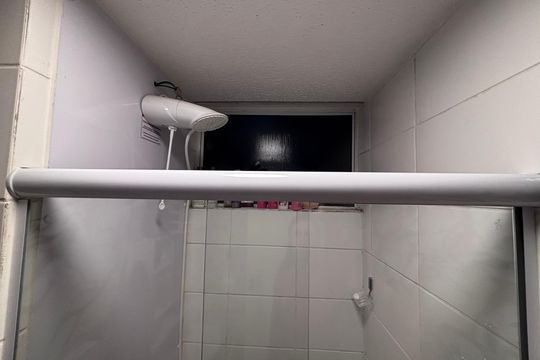 Banheiro de apartamento à venda com 2 quartos, 58m² em Vargem Grande, Rio de Janeiro