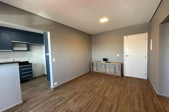 Sala de apartamento para alugar com 2 quartos, 52m² em Jardim Maria Helena, Barueri