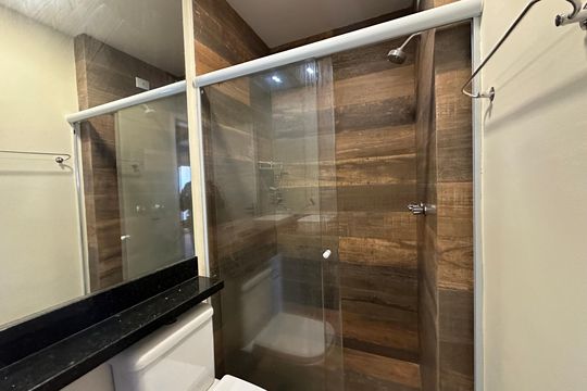 Banheiro de apartamento para alugar com 2 quartos, 52m² em Jardim Maria Helena, Barueri