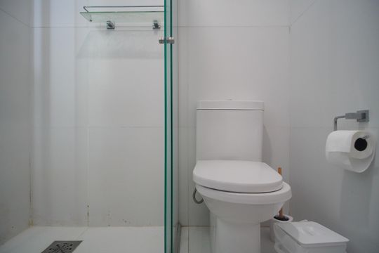 Banheiro de apartamento à venda com 1 quarto, 54m² em Centro, São Leopoldo