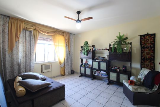 Quarto 1 de apartamento à venda com 3 quartos, 80m² em Taquara, Rio de Janeiro