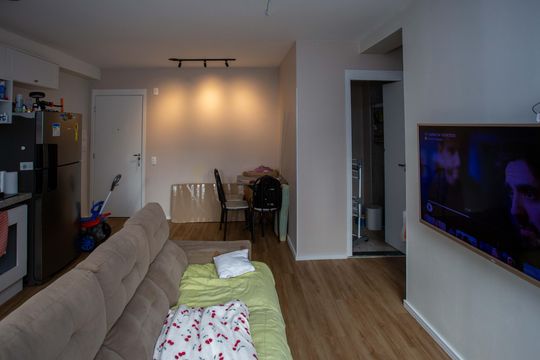 Sala de apartamento à venda com 2 quartos, 45m² em Canhema, Diadema