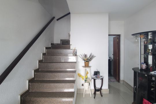 Sala de casa de condomínio à venda com 2 quartos, 65m² em Santa Monica, Belo Horizonte