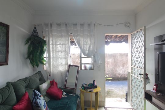 Sala de casa de condomínio à venda com 2 quartos, 65m² em Santa Monica, Belo Horizonte
