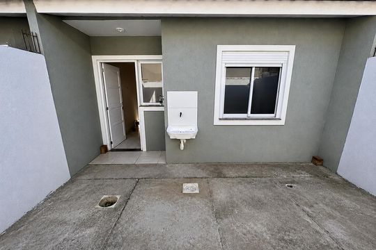 Casa para alugar com 2 quartos, 53m² em Jardim Betânia, Cachoeirinha
